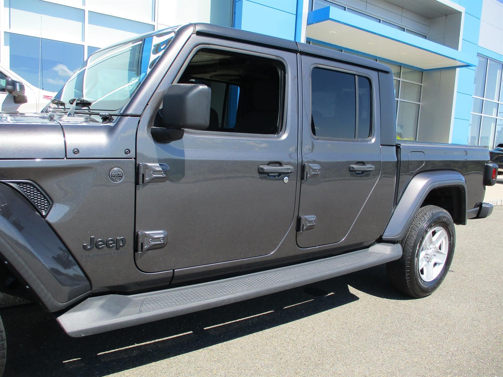 2022 Jeep Gladiator Sport S 4x4