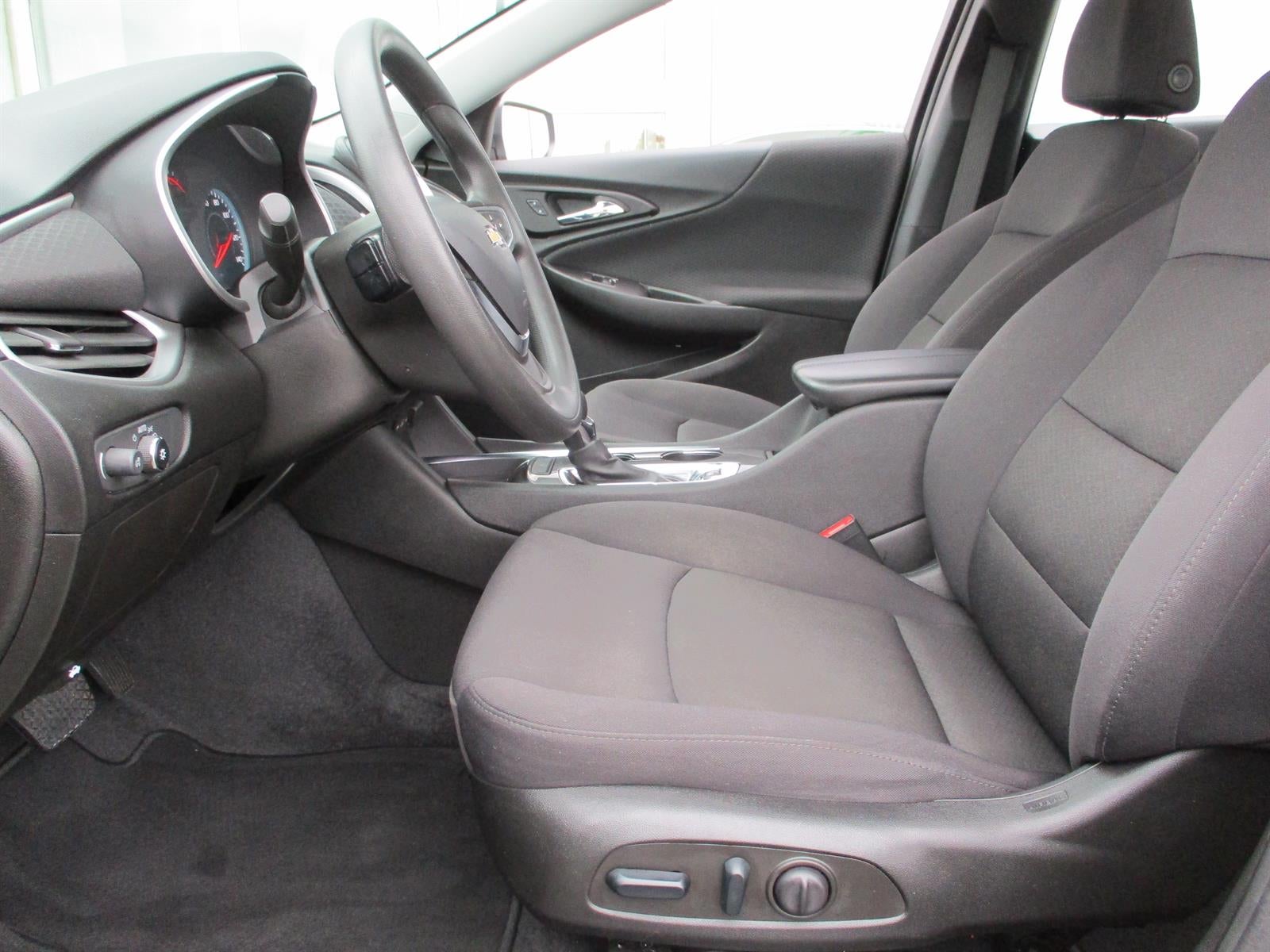 2023 Chevrolet Malibu LS