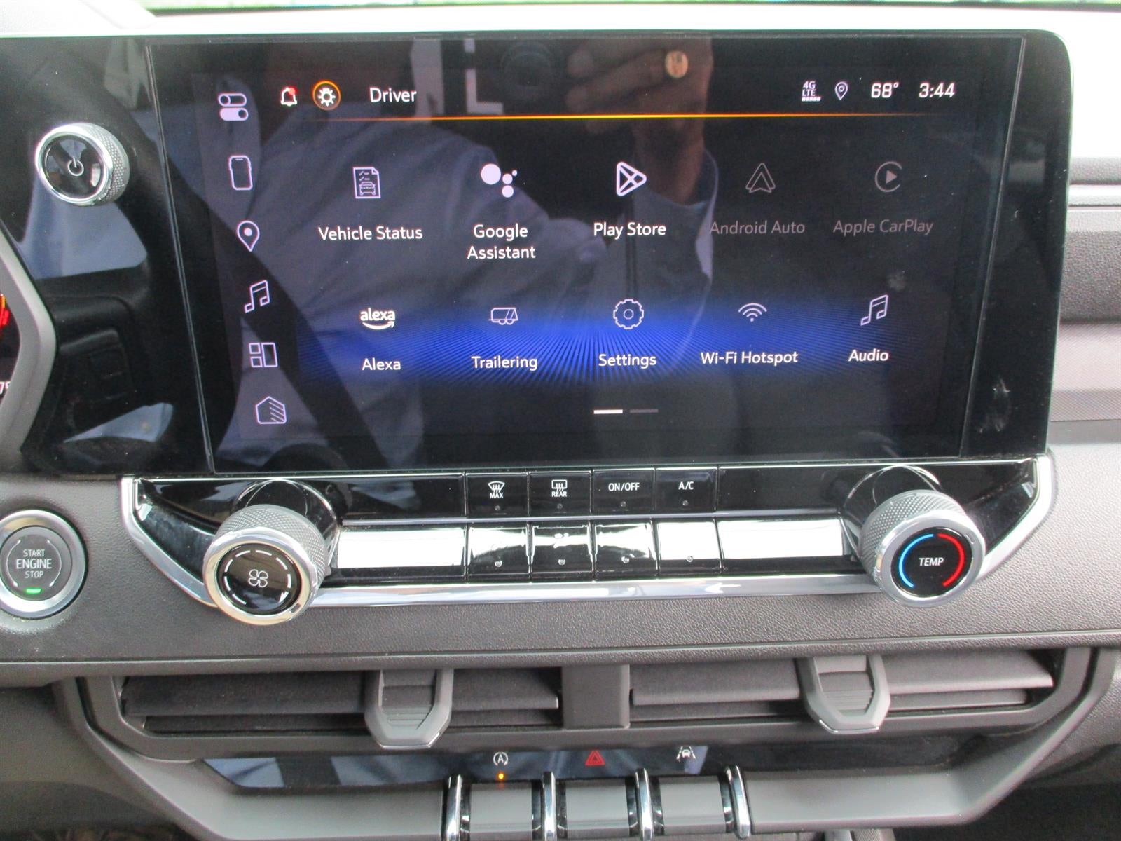 2024 Chevrolet Colorado WT