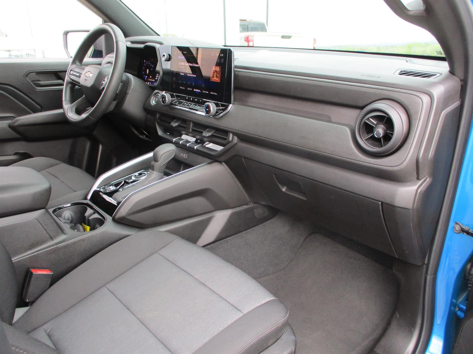 2024 Chevrolet Colorado WT