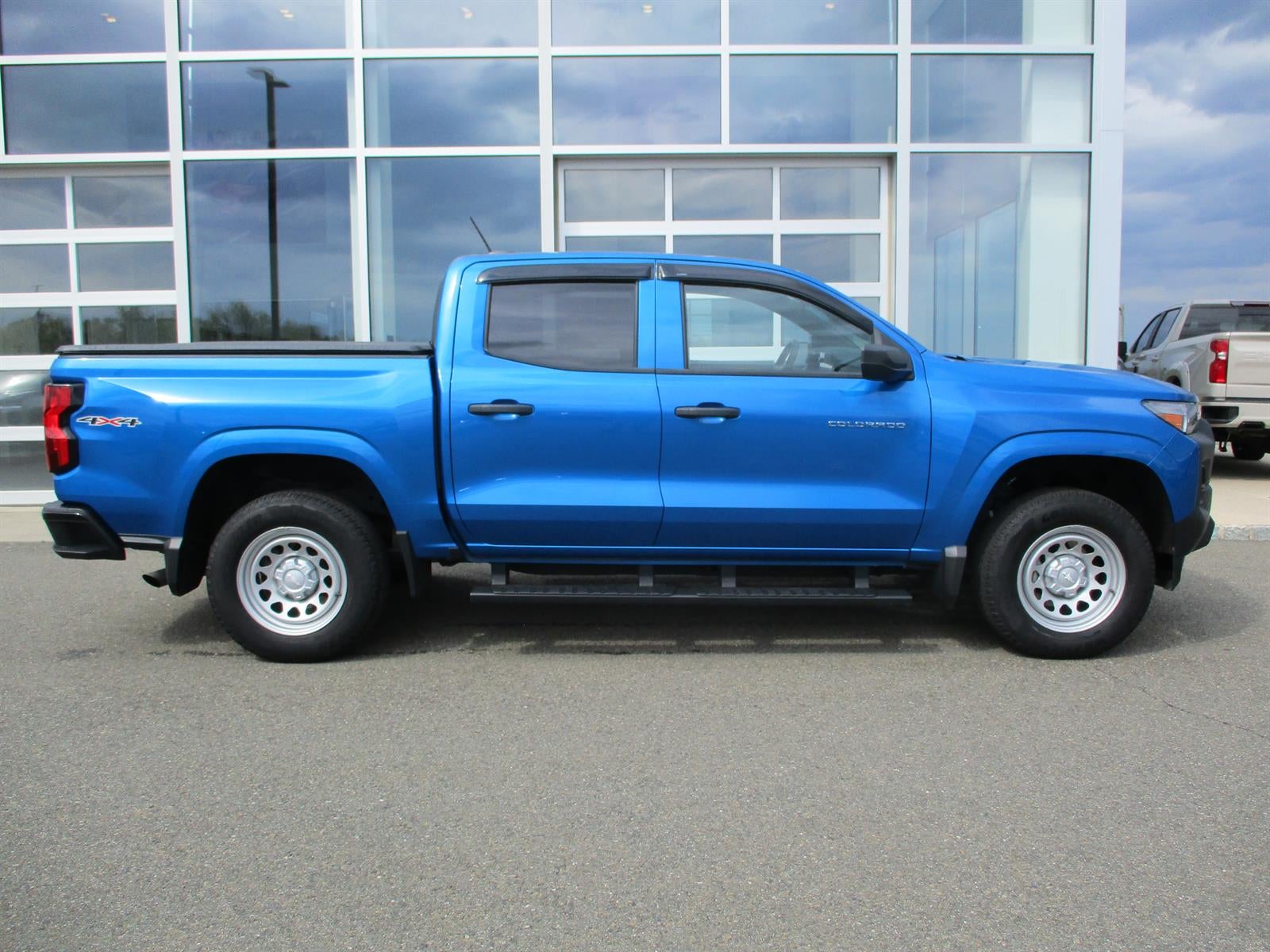 2024 Chevrolet Colorado WT