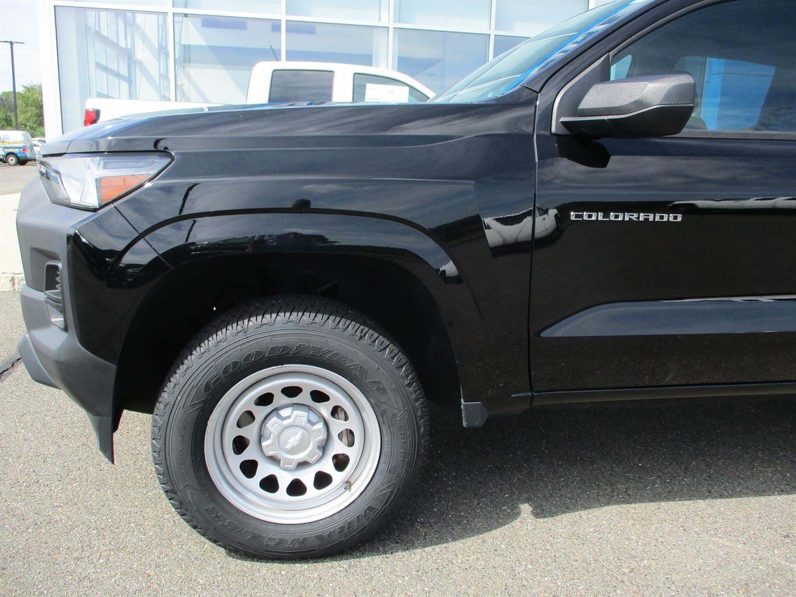 2023 Chevrolet Colorado Work Truck - Photo 13