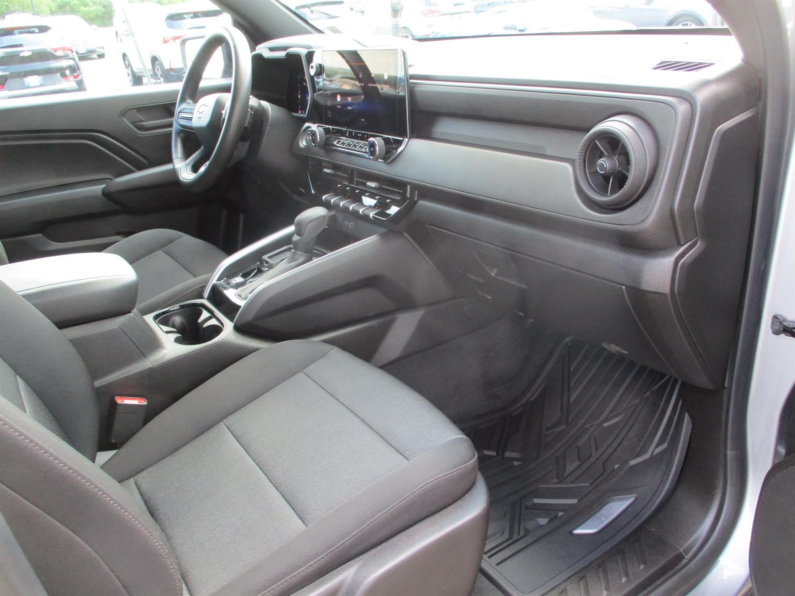 2023 Chevrolet Colorado WT