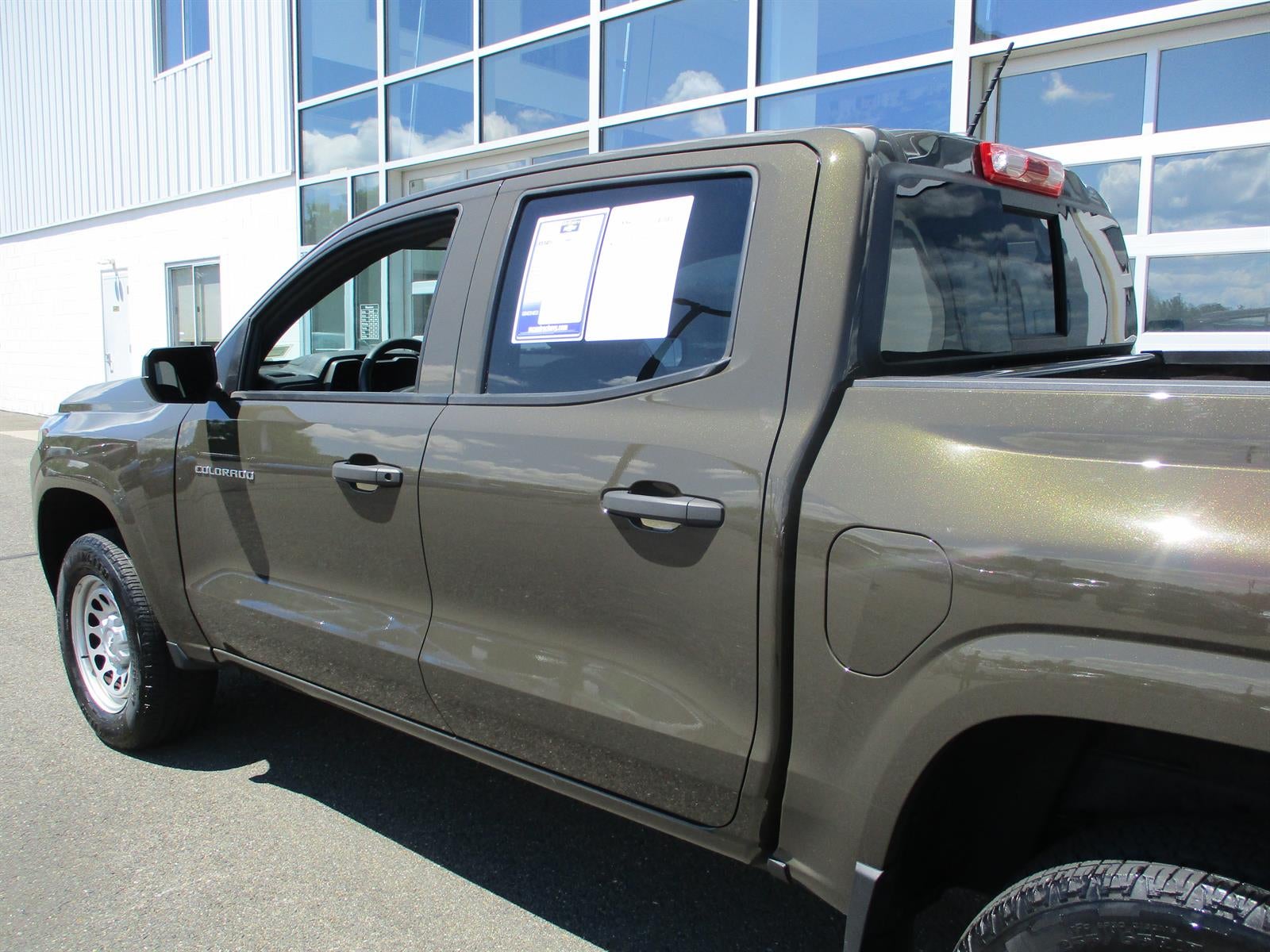 2023 Chevrolet Colorado WT