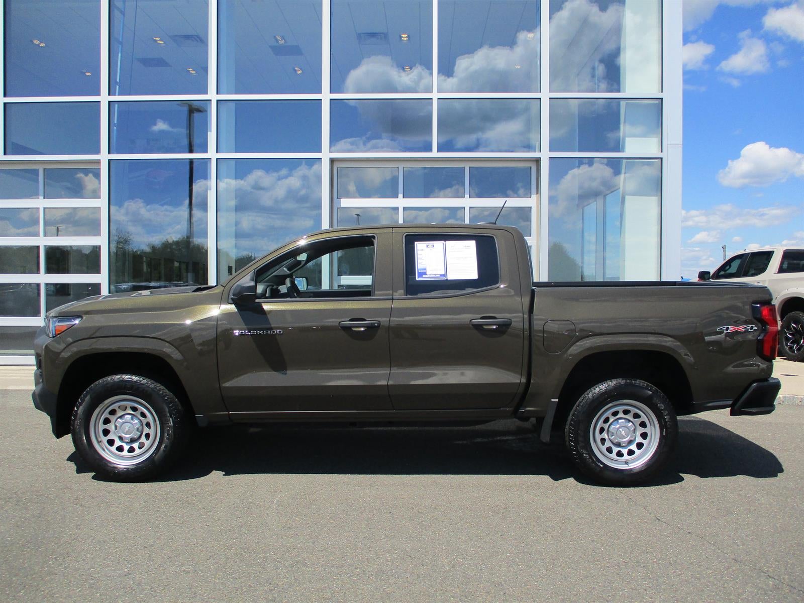 2023 Chevrolet Colorado WT