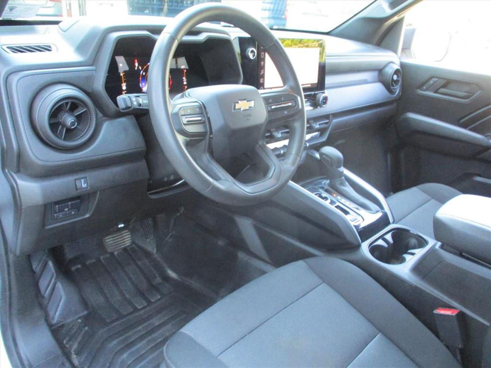 2023 Chevrolet Colorado WT