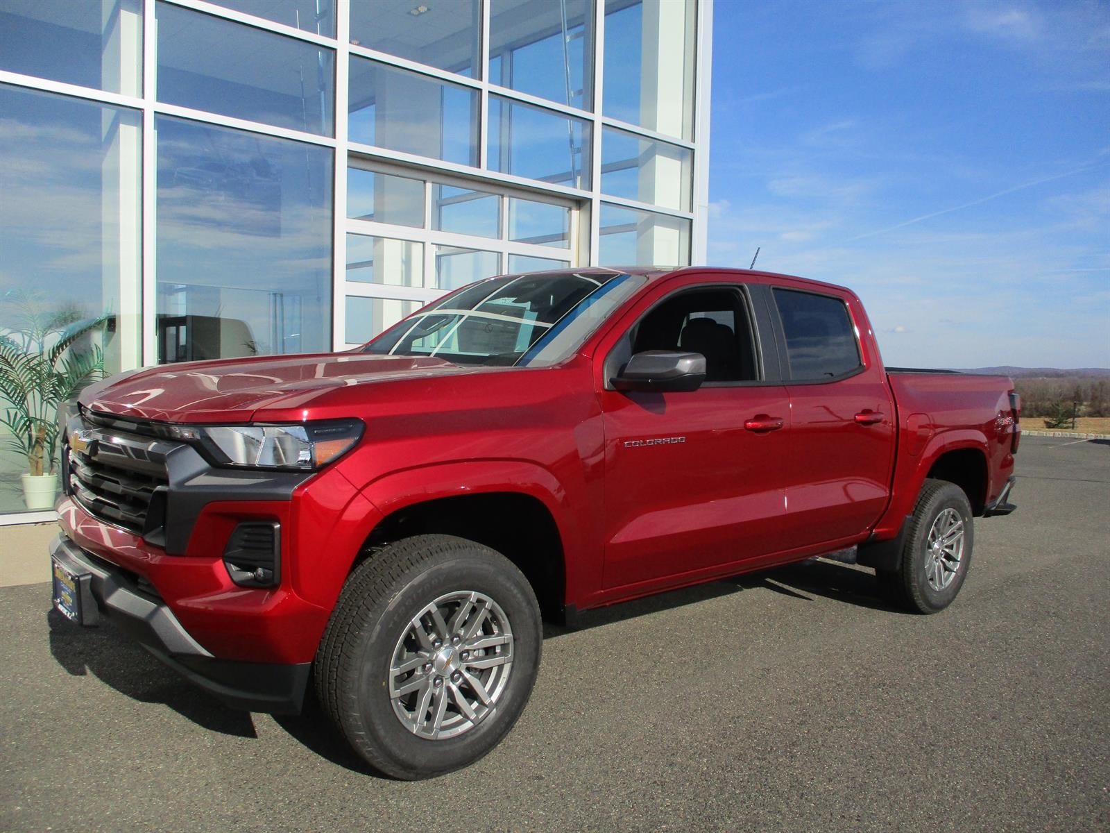 2023 Chevrolet Colorado 4WD LT