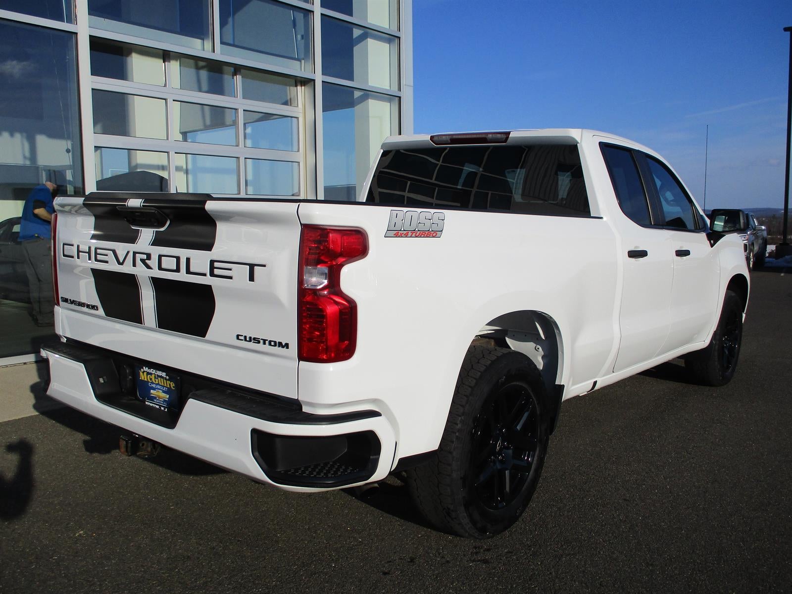 2023 Chevrolet Silverado 1500 Custom