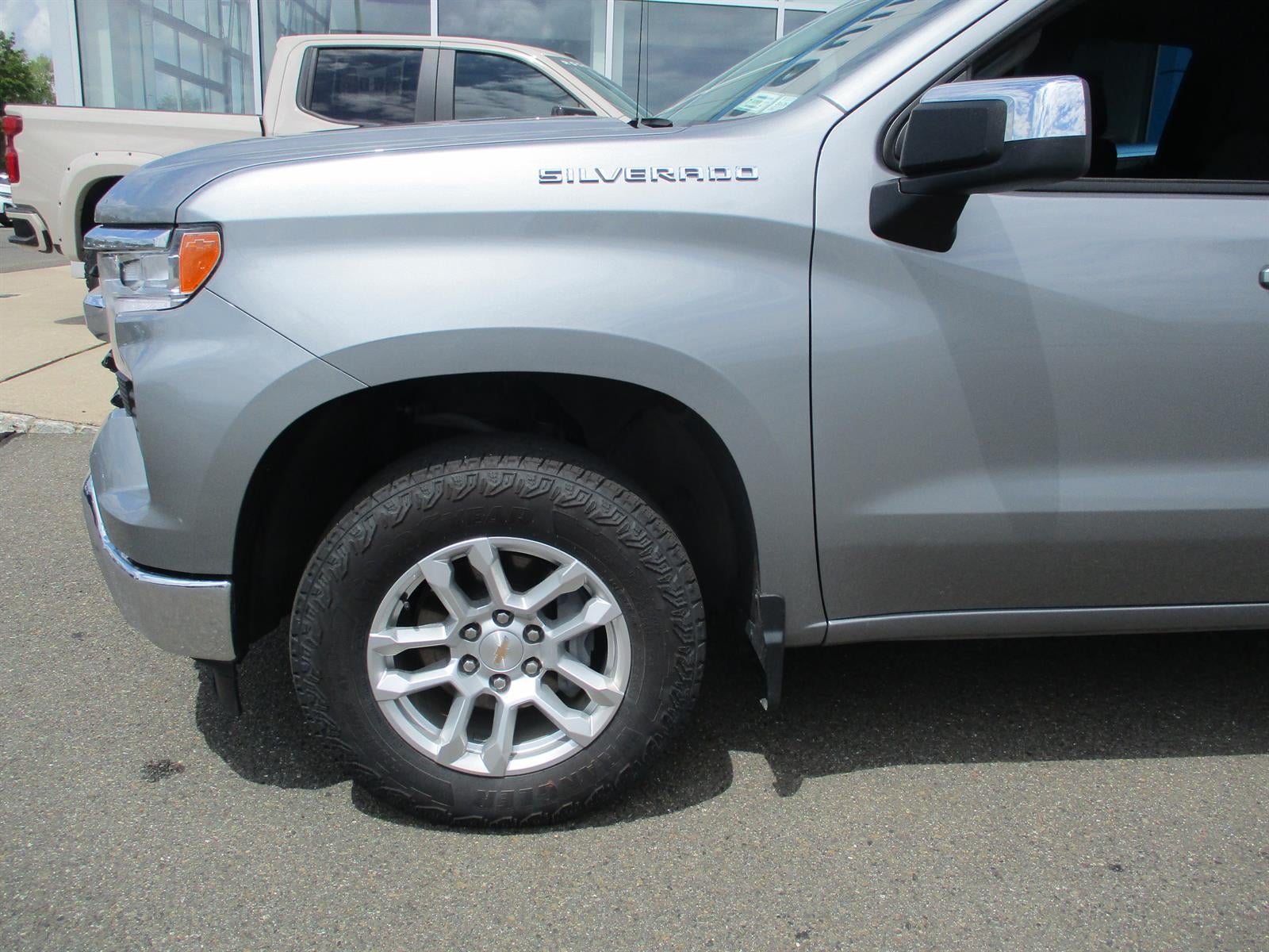 2023 Chevrolet Silverado 1500 LT (2FL)