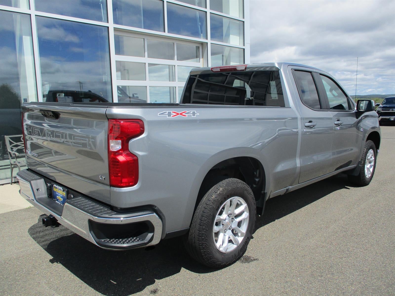 2023 Chevrolet Silverado 1500 LT (2FL)