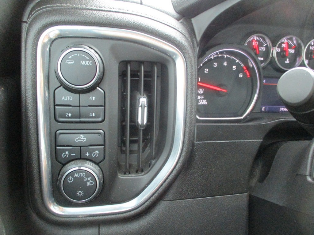2022 Chevrolet Silverado 1500 LTD LT (2FL)