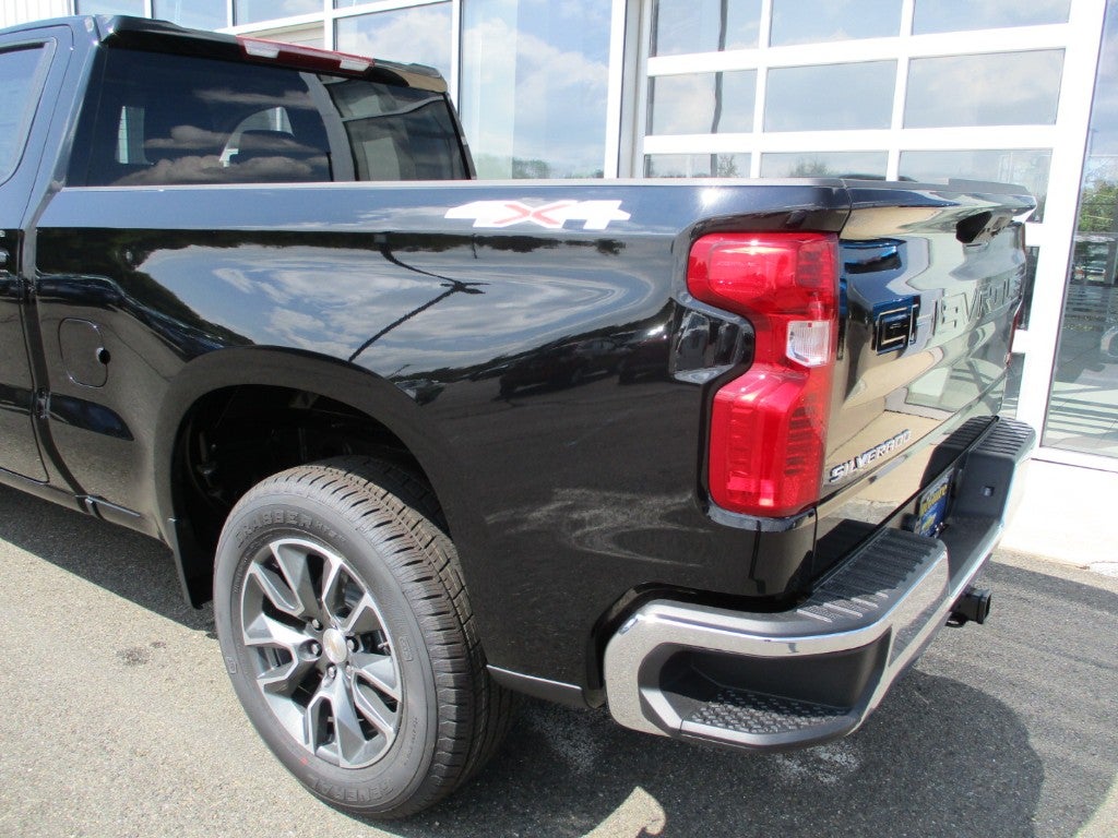 2022 Chevrolet Silverado 1500 LTD LT (2FL)