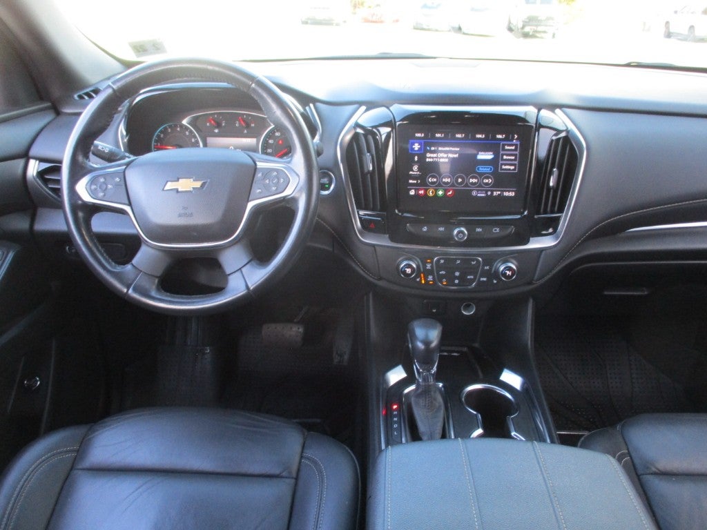 2022 Chevrolet Traverse LT Leather