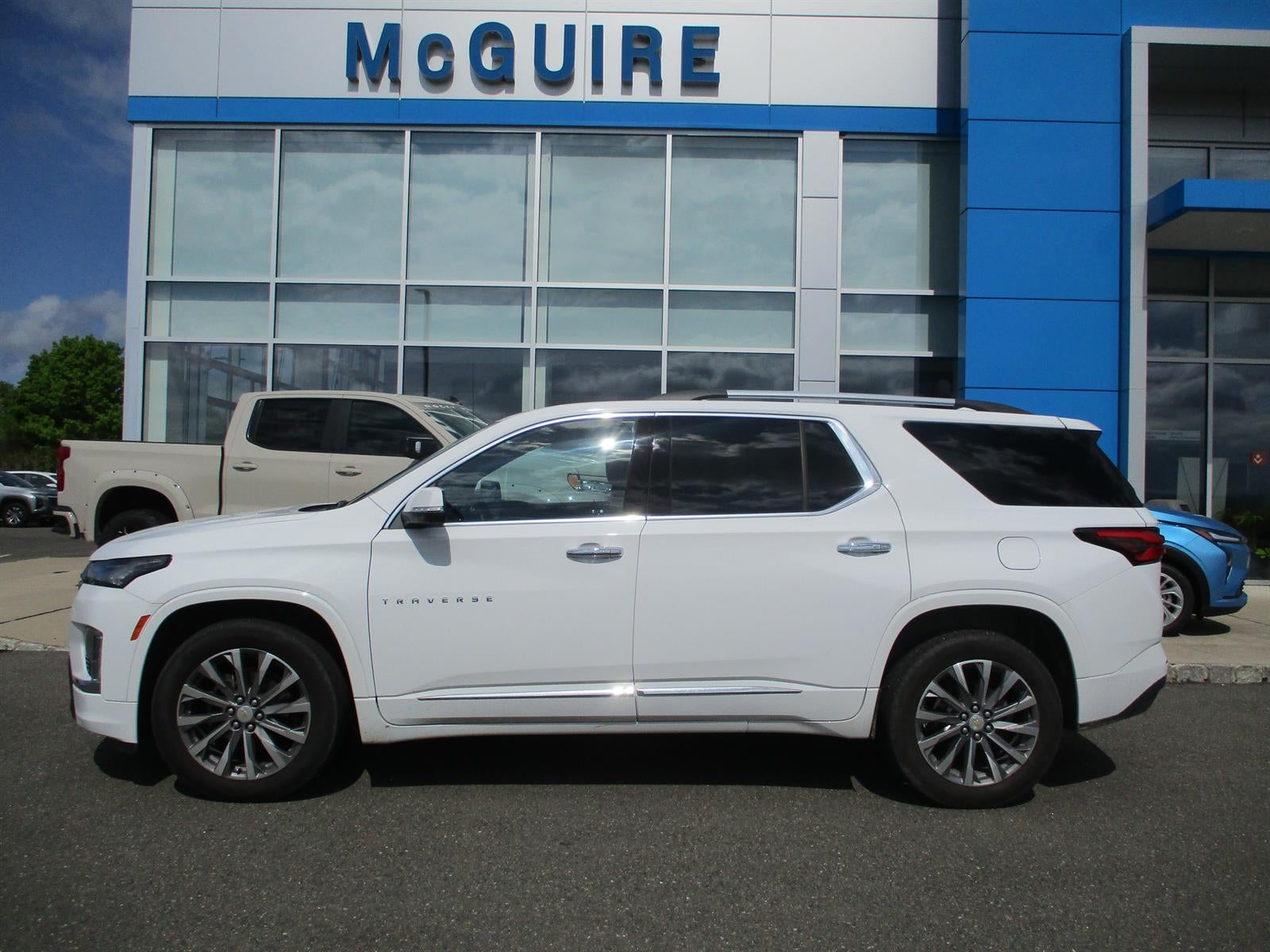2023 Chevrolet Traverse Premier