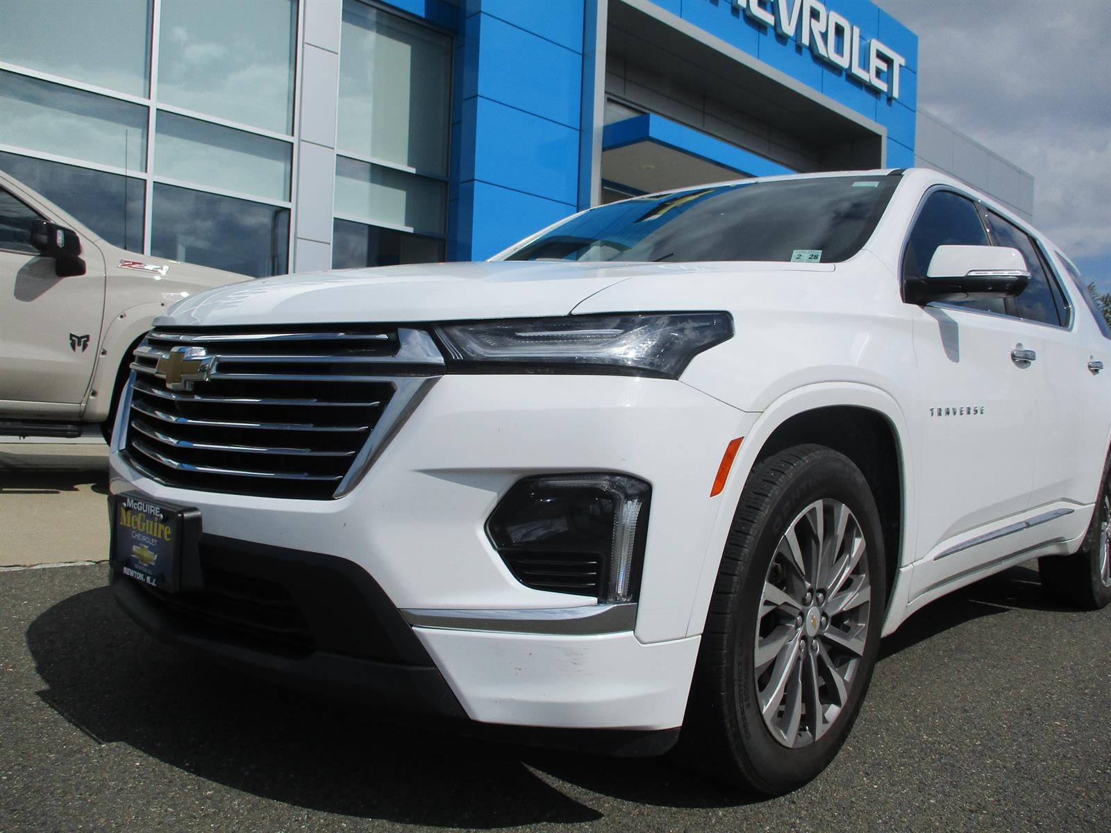 2023 Chevrolet Traverse Premier