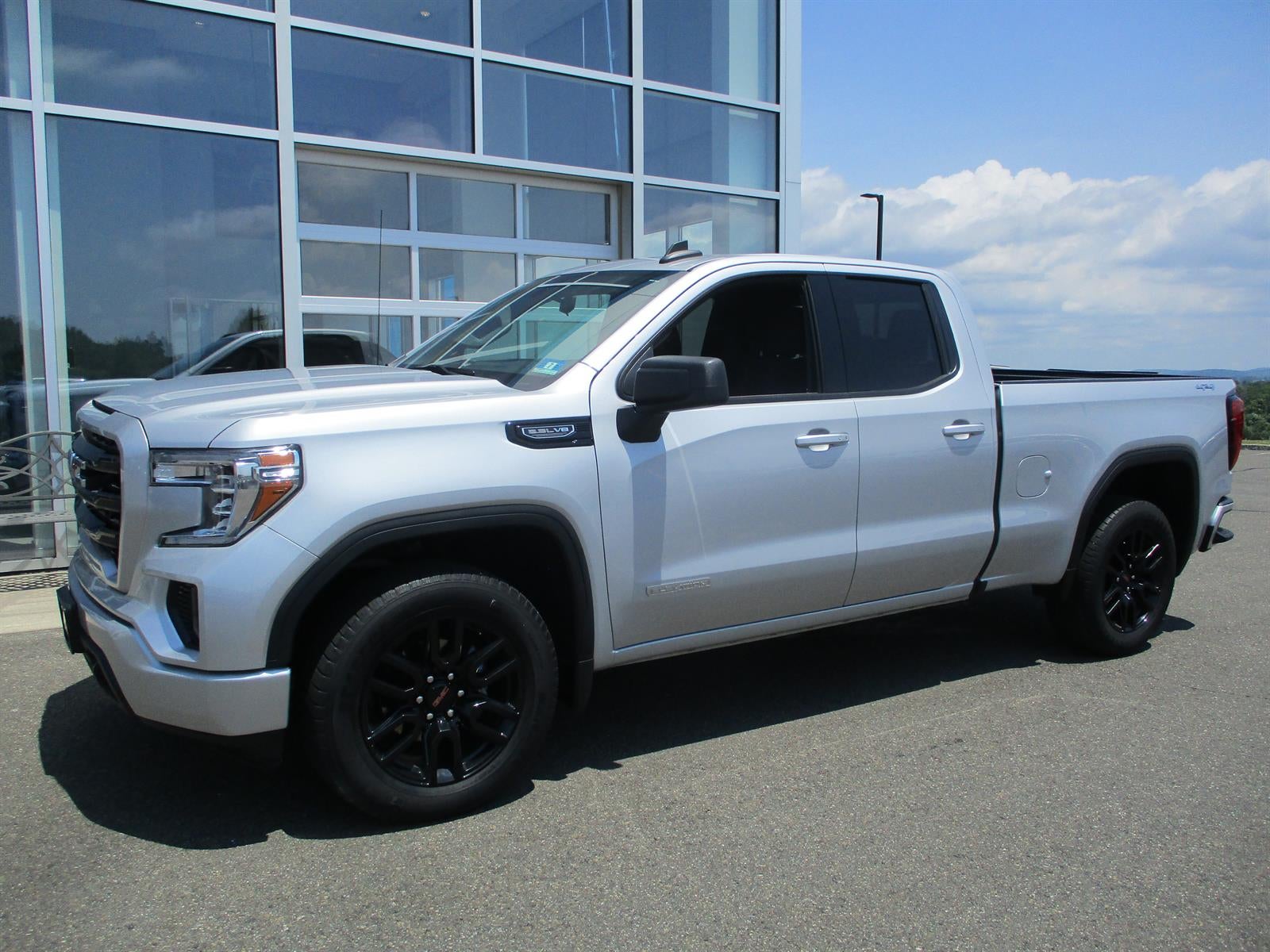 2020 GMC Sierra 4WD Double Cab Standard Box Elevation's photo
