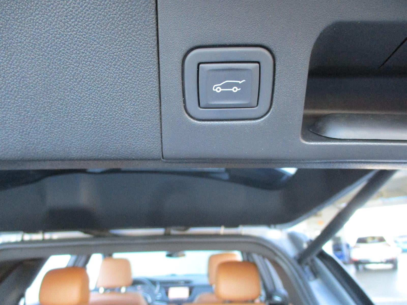 2023 Cadillac XT5 AWD Premium Luxury