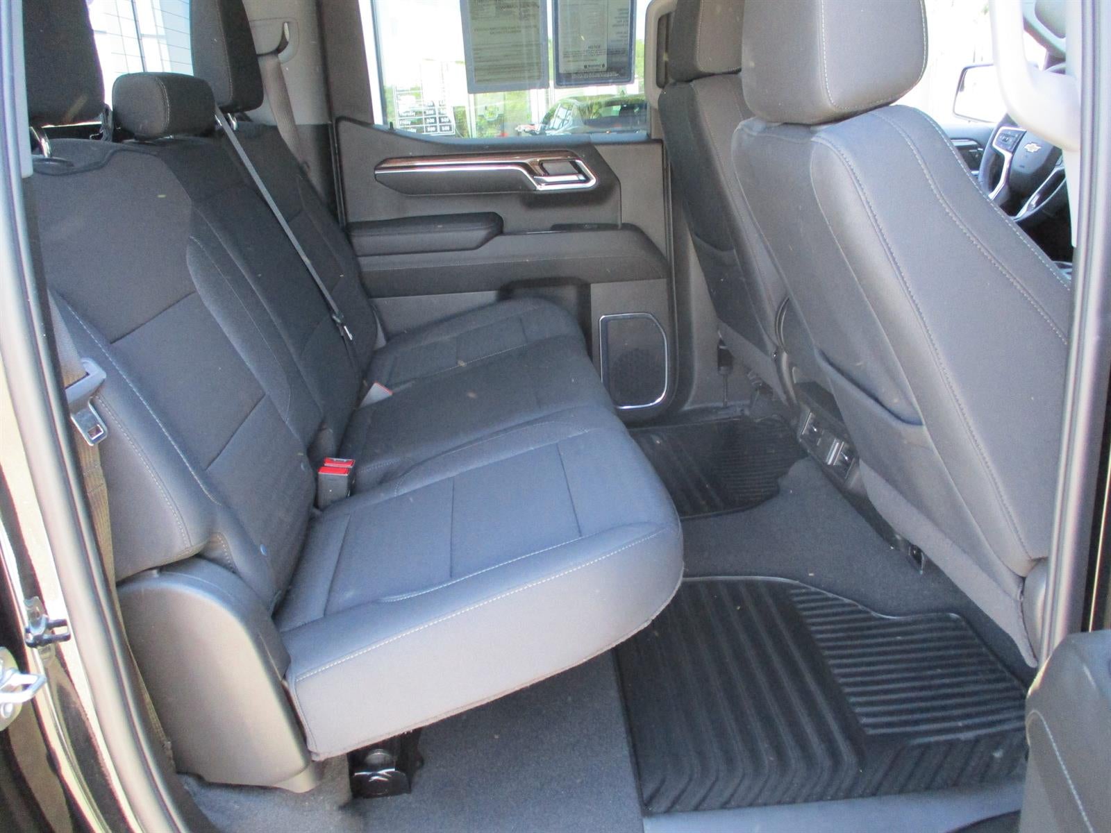 2025 Chevrolet Silverado 1500 LT (2FL)