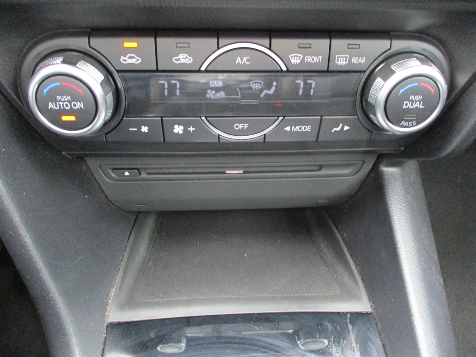 2015 Mazda Mazda3 i Grand Touring