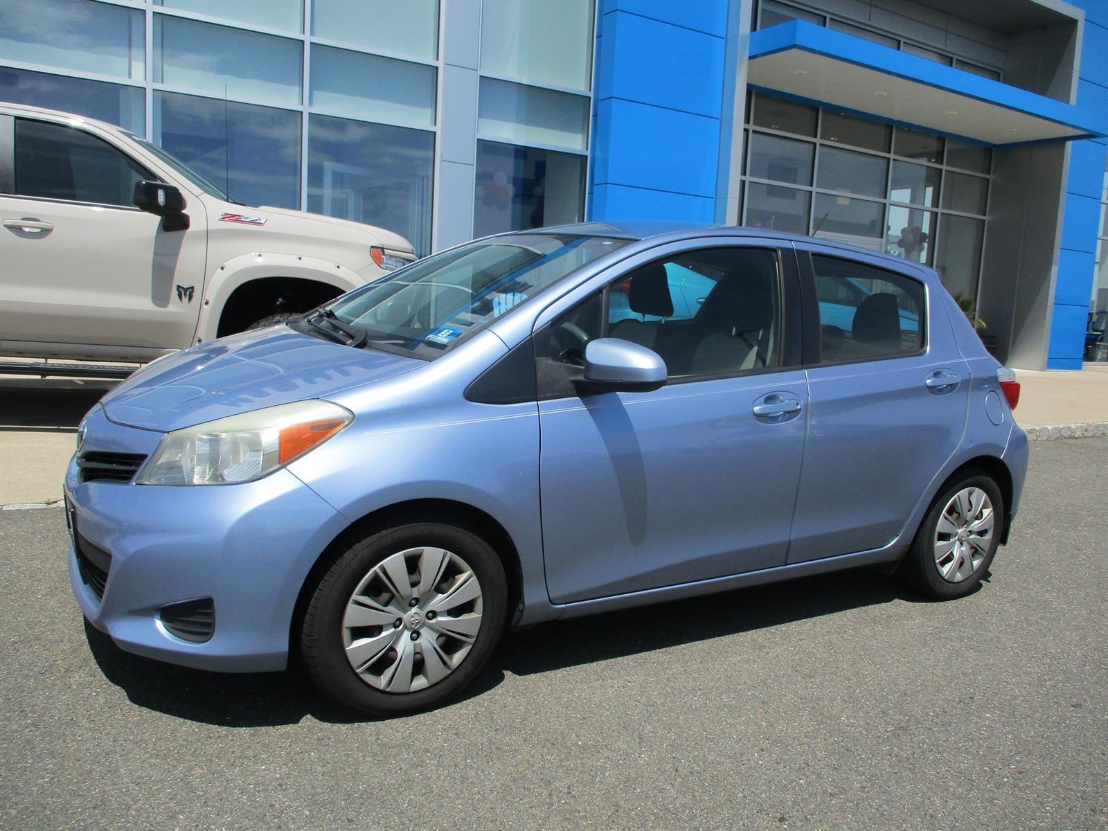 2014 Toyota Yaris L 5-Door Liftback AT's photo