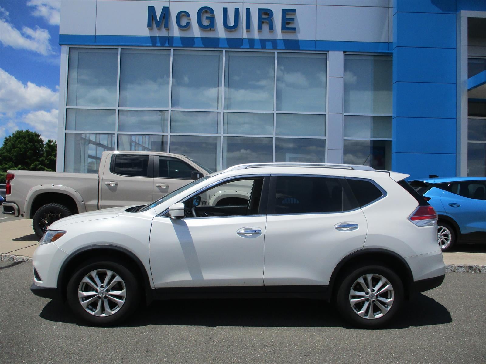 2016 Nissan Rogue SV