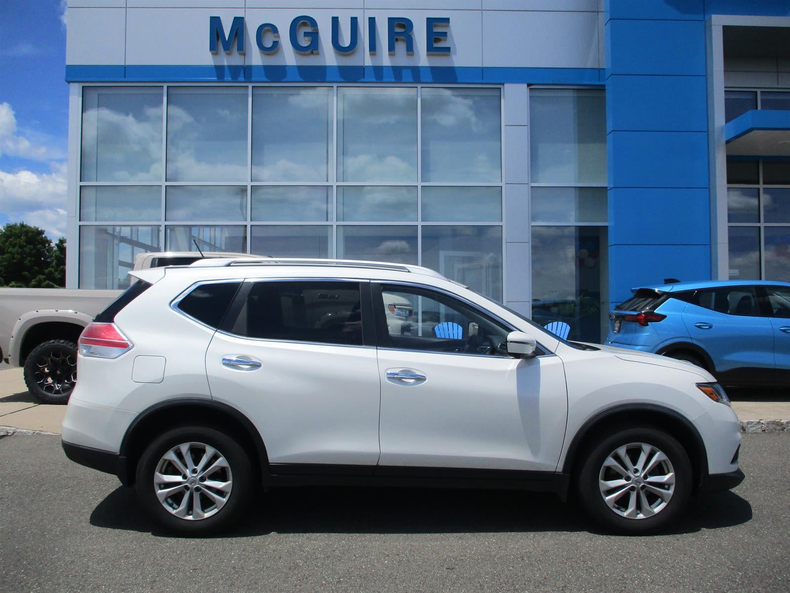 2016 Nissan Rogue SV